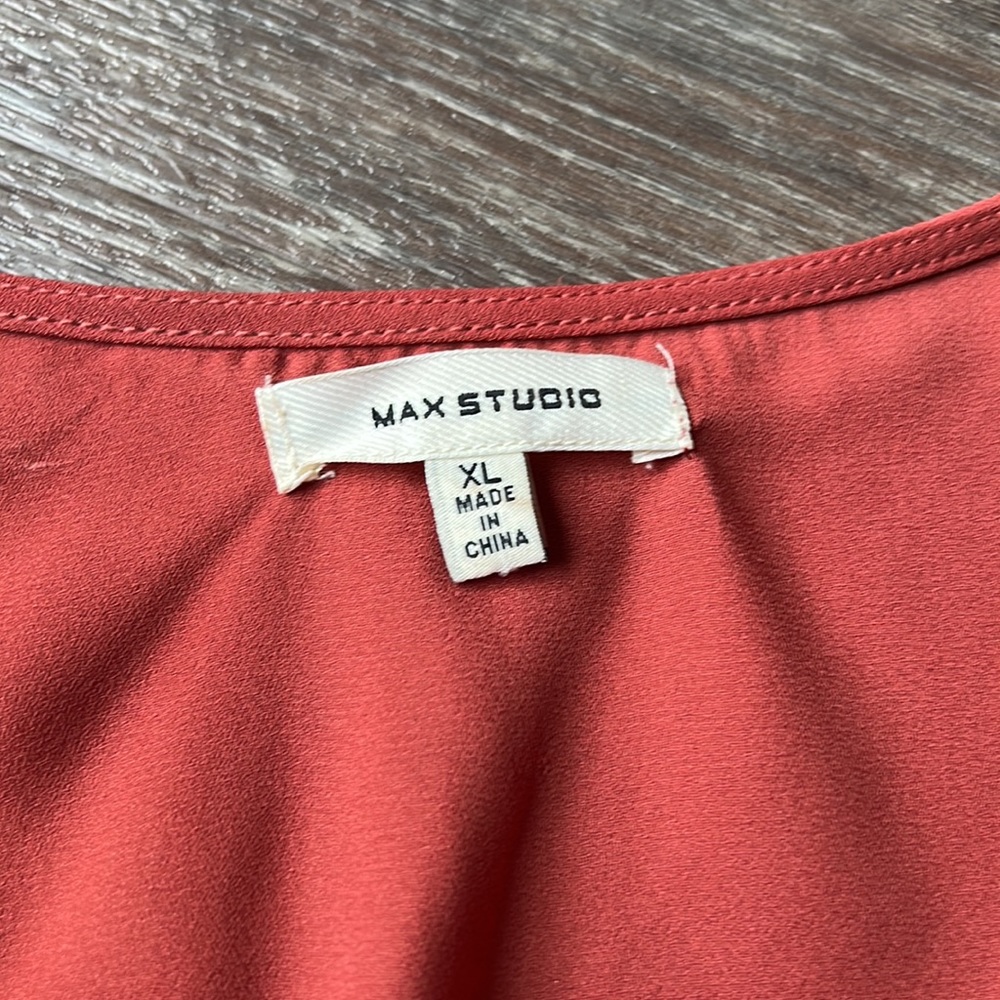 Flutter top - Picture 2 of 2